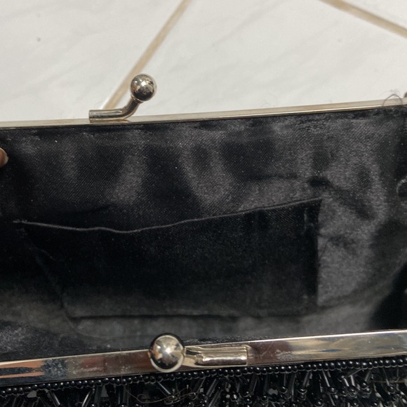 Black beaded clutch - Picture 4 of 6
